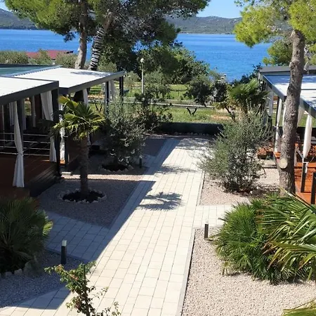 Dalmaris Camp - Prestige Mobile Homes 3*
