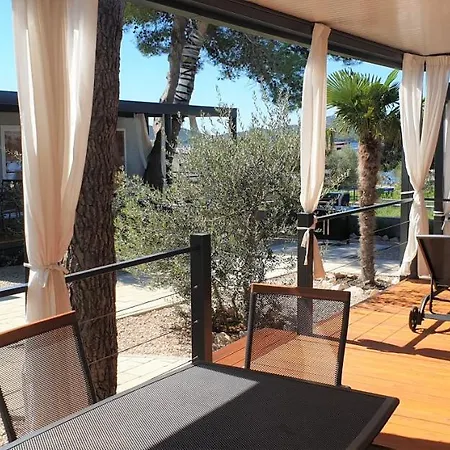 Dalmaris Camp - Prestige Mobile Homes Biograd Na Moru