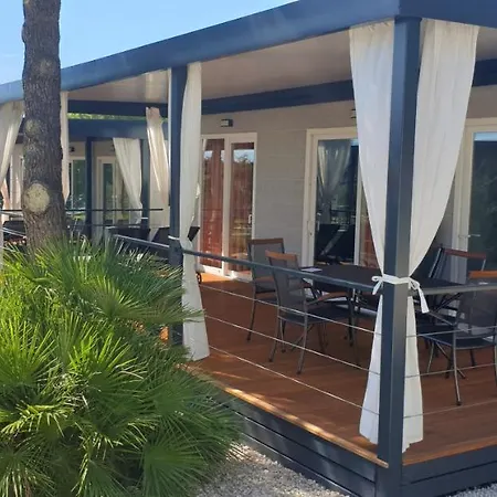 Parque de vacaciones Dalmaris Camp - Prestige Mobile Homes 3*