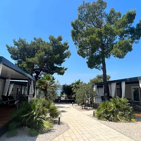 Kompleks wypoczynkowy Dalmaris Camp - Prestige Mobile Homes