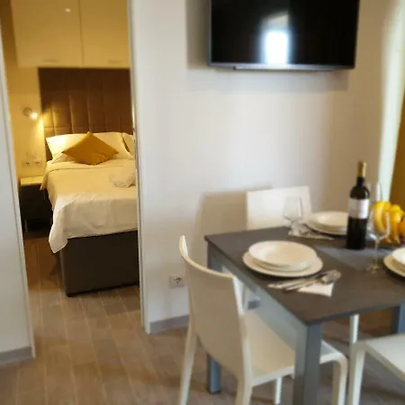 Dalmaris Camp - Prestige Mobile Homes 3* Biograd Na Moru