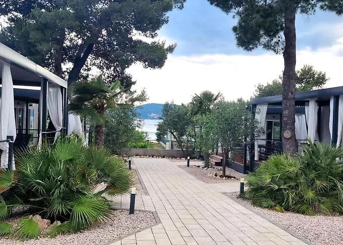 Dalmaris Camp - Prestige Mobile Homes Biograd Na Moru